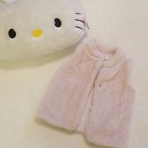 Girl's Light Pink Fuzzy Vest Carter's Size 5